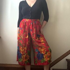 Bedford Fair lifestyles red floral print pants